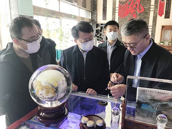 河北省外办领导一行莅临衡水内画艺术博物馆参观调研并指导工作